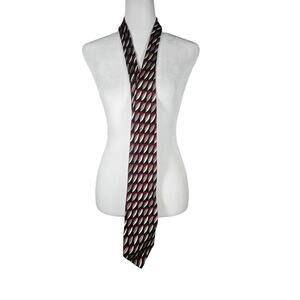 Croft and Barrow Men's Silk Tie 62" Red Black Brown White Leaves‎